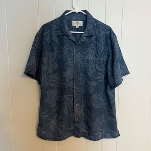 Island Shores Hawaiian‎ print short sleeve button-down size L